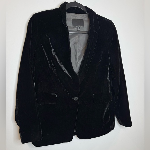 Banana Republic Black Velvet classic Blazer size 2 office holiday festive - Picture 3 of 8